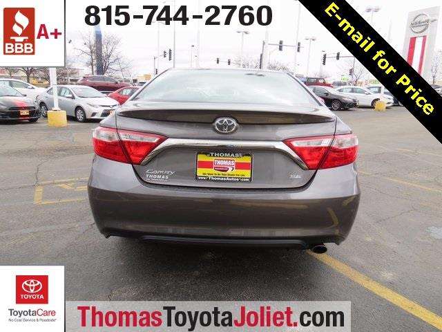 2017 Toyota Camry SE 4dr Sedan